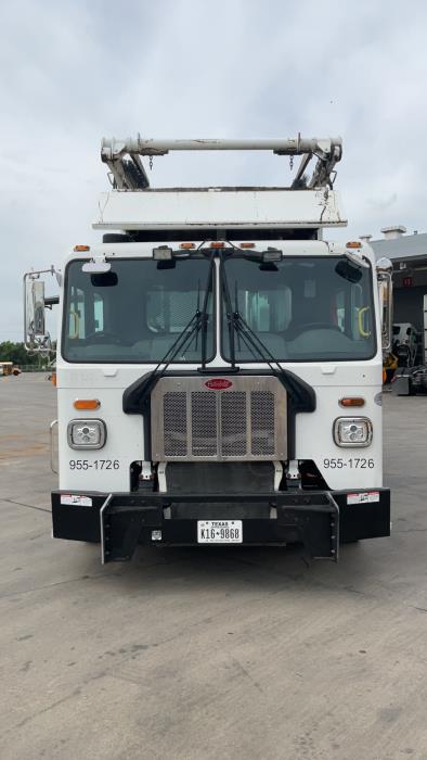 2023 Peterbilt 520-2