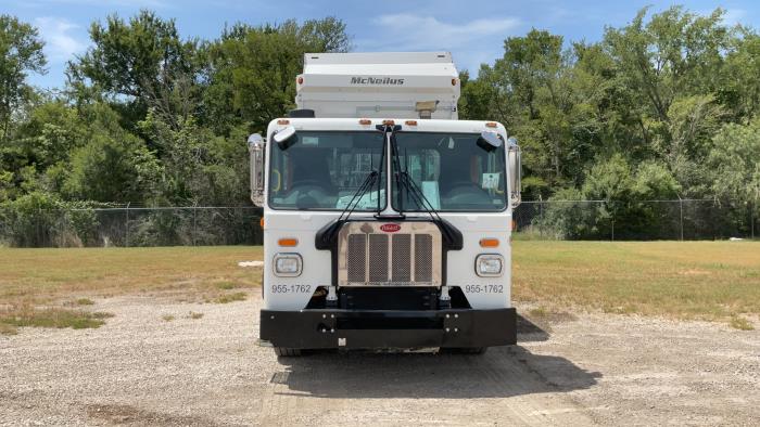 2024 Peterbilt 520-2
