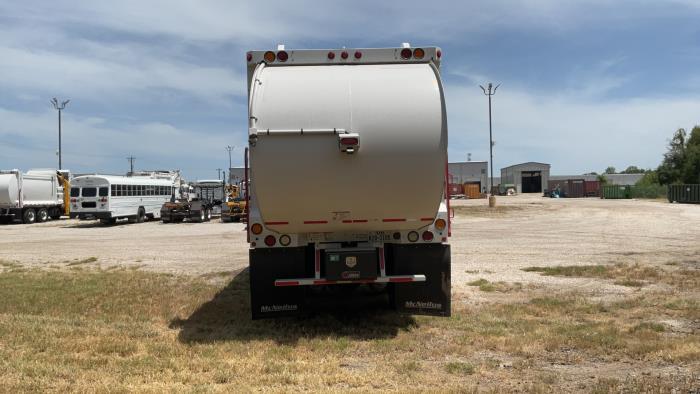 2024 Peterbilt 520-6