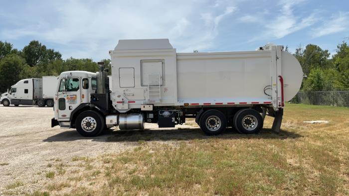 2024 Peterbilt 520-8