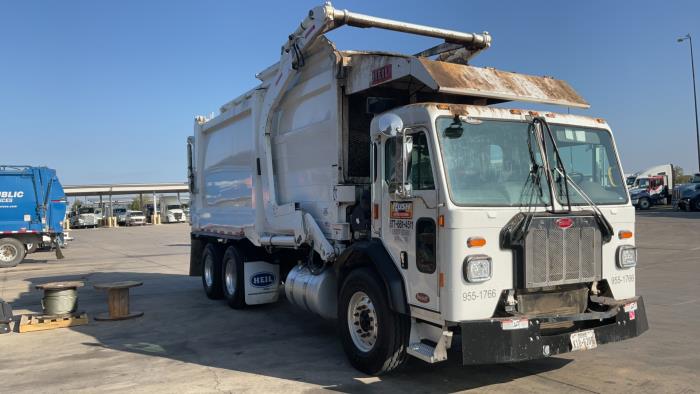 2024 Peterbilt 520-3