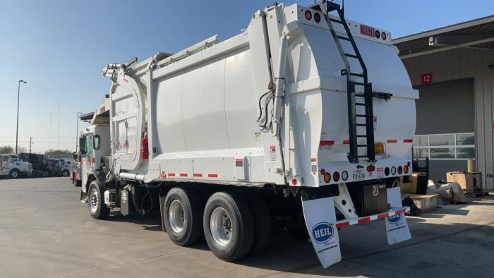 2024 Peterbilt 520-7