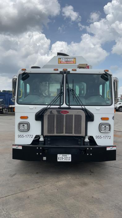 2024 Peterbilt 520-2