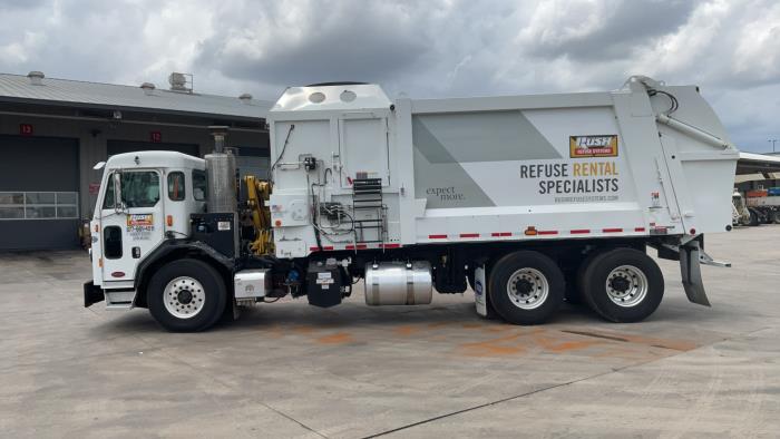 2024 Peterbilt 520-8