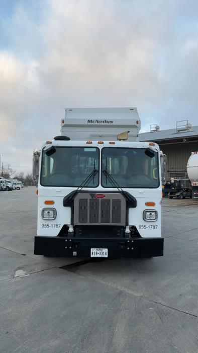 2024 Peterbilt 520-2