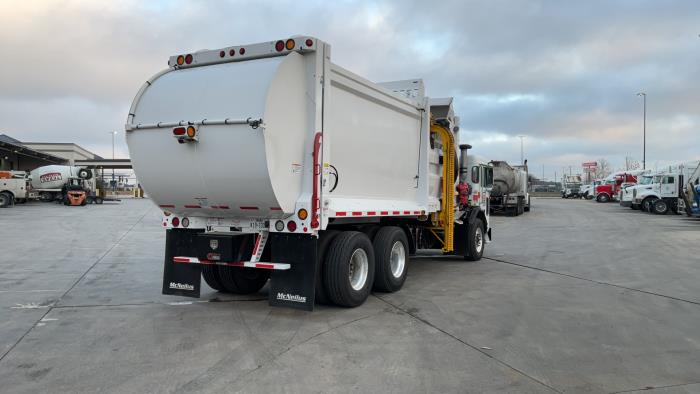 2025 Peterbilt 520-5