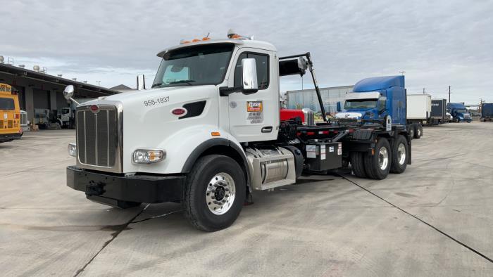 2025 Peterbilt 567-1