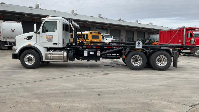 2025 Peterbilt 567-7