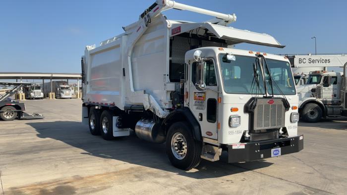 2025 Peterbilt 520-3