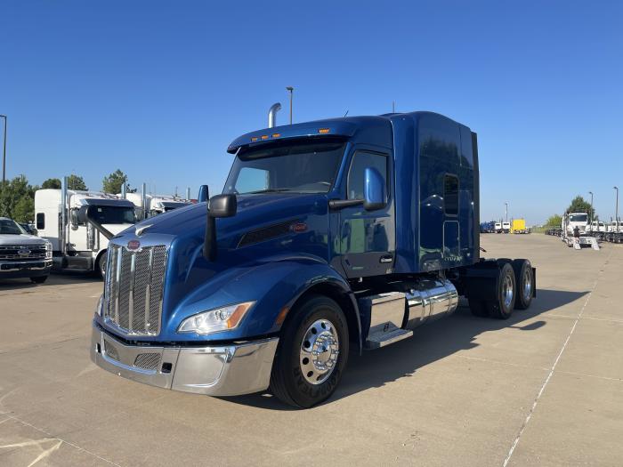 2023 Peterbilt 579-1