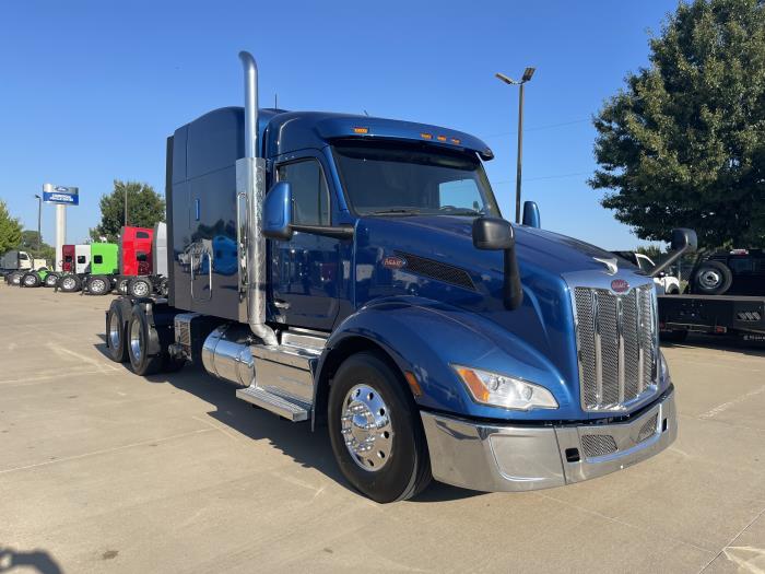 2023 Peterbilt 579-3