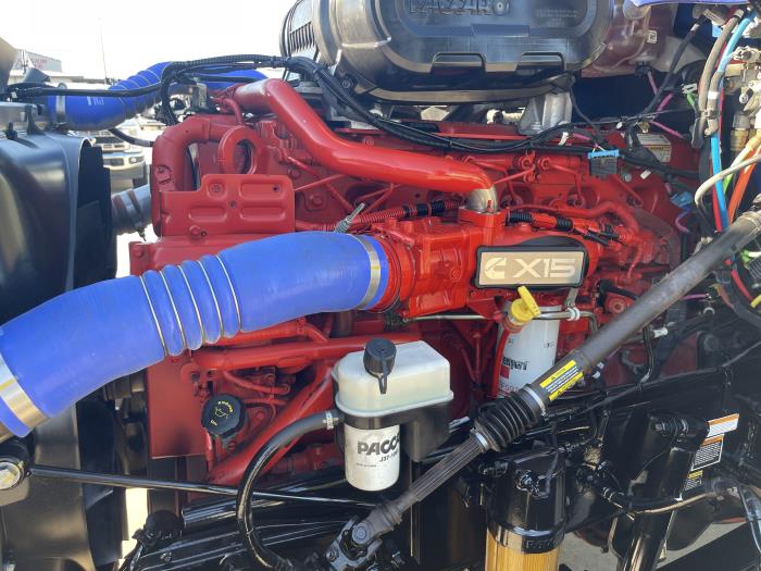 2023 Peterbilt 579-28