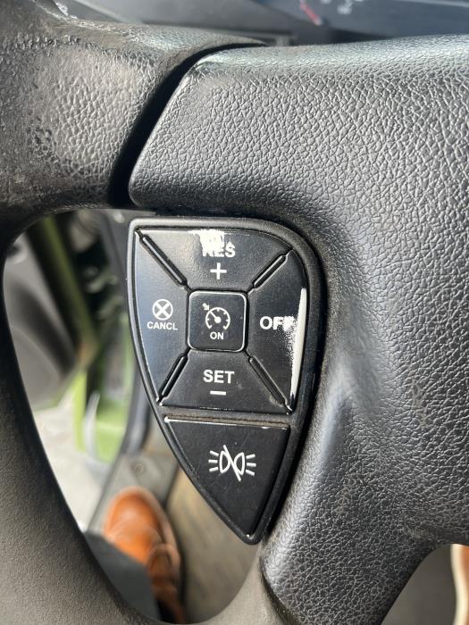 2020 International LT625-12