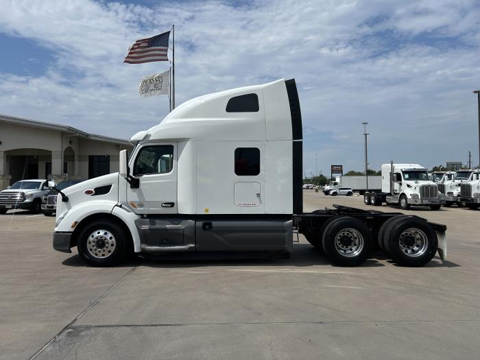 2021 Peterbilt 579-2