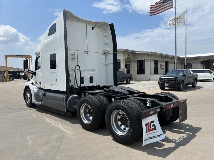 2021 Peterbilt 579-3