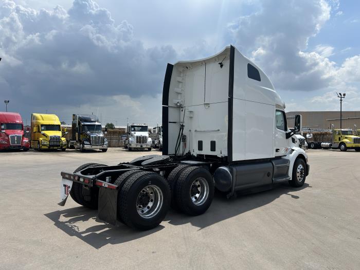 2021 Peterbilt 579-5