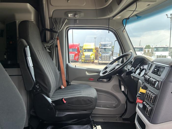 2021 Peterbilt 579-23