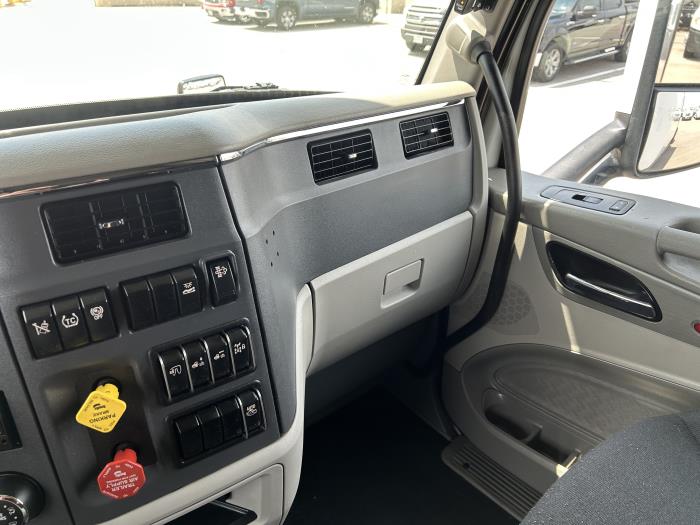 2021 Peterbilt 579-35