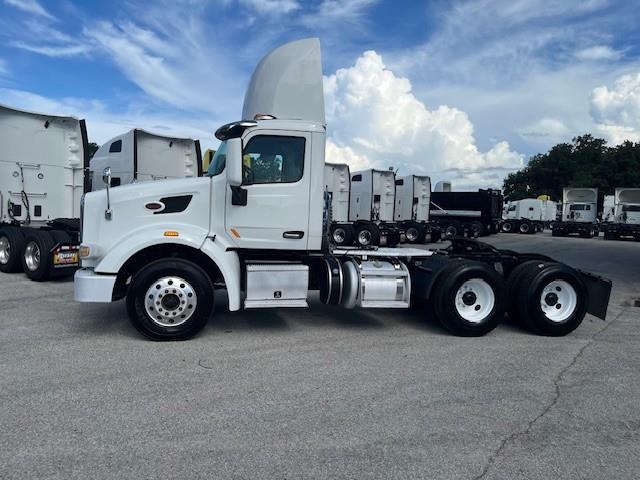 2020 Peterbilt 567 photo 4