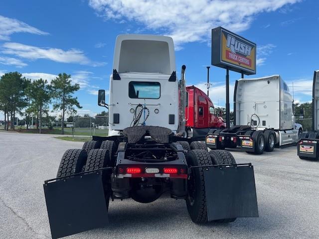 2020 Peterbilt 567-6