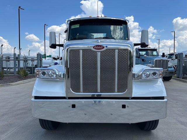 2026 Peterbilt 567-11