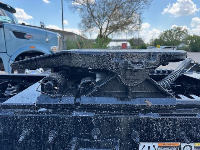 2026 Peterbilt 567-17