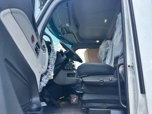 2026 Peterbilt 567-23