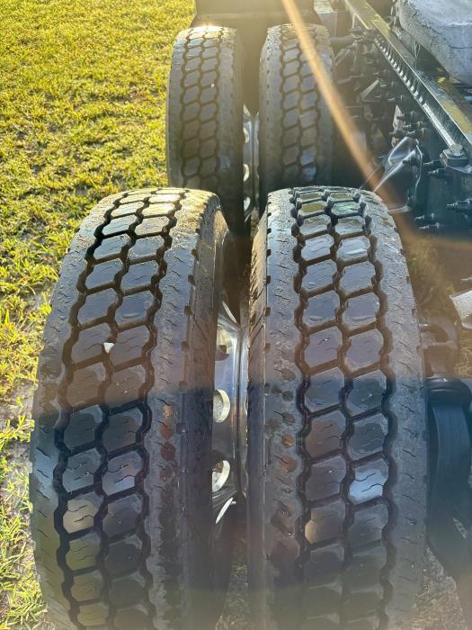 2021 Peterbilt 579-19