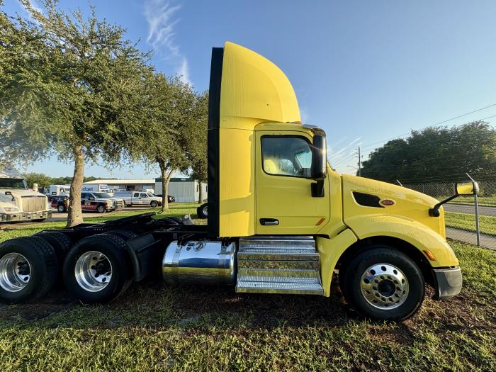 2021 Peterbilt 579-6