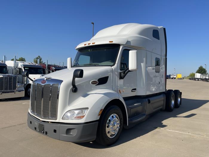 2021 Peterbilt 579-1