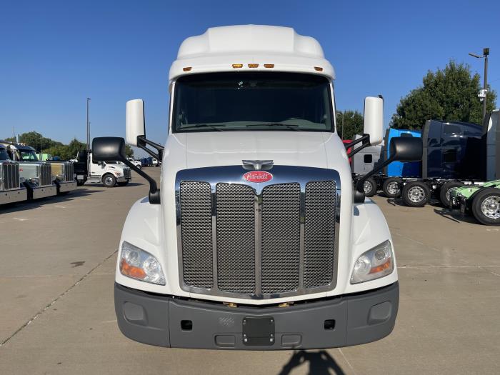 2021 Peterbilt 579-2