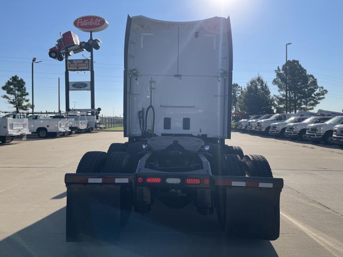 2021 Peterbilt 579-9