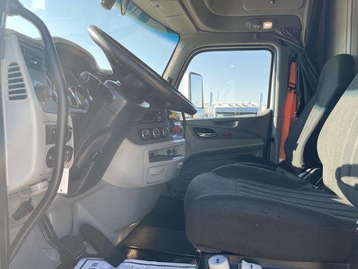 2021 Peterbilt 579-15