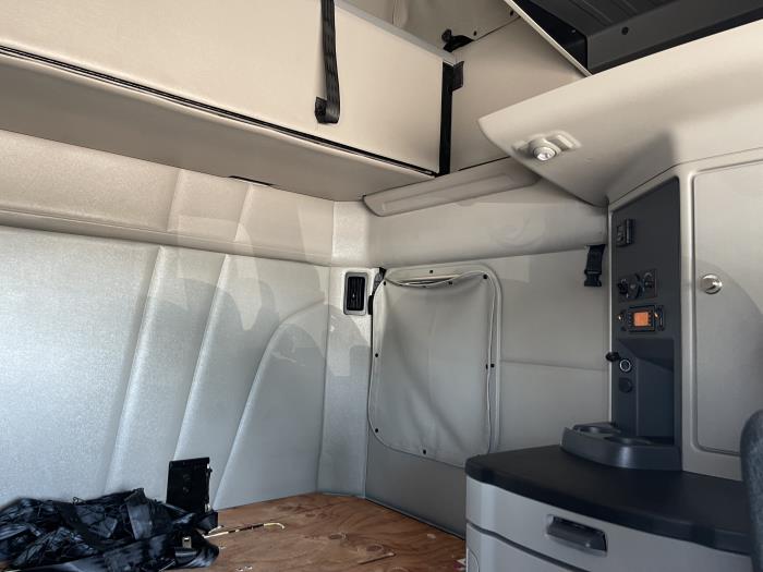 2021 Peterbilt 579-22