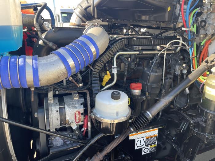 2021 Peterbilt 579-28