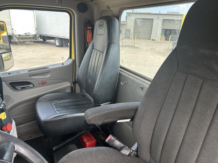 2021 Peterbilt 579-10 2021 Peterbilt 579-10