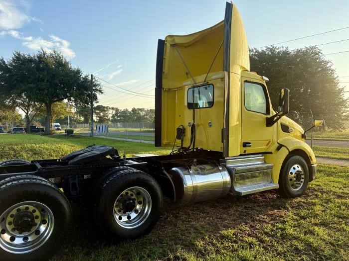 2021 Peterbilt 579-5