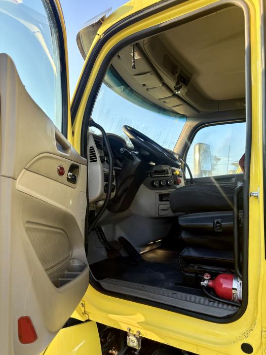 2021 Peterbilt 579-9