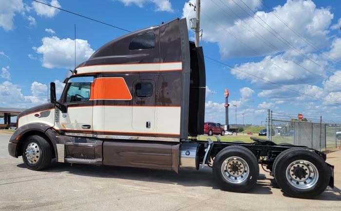 2020 Peterbilt 579-6