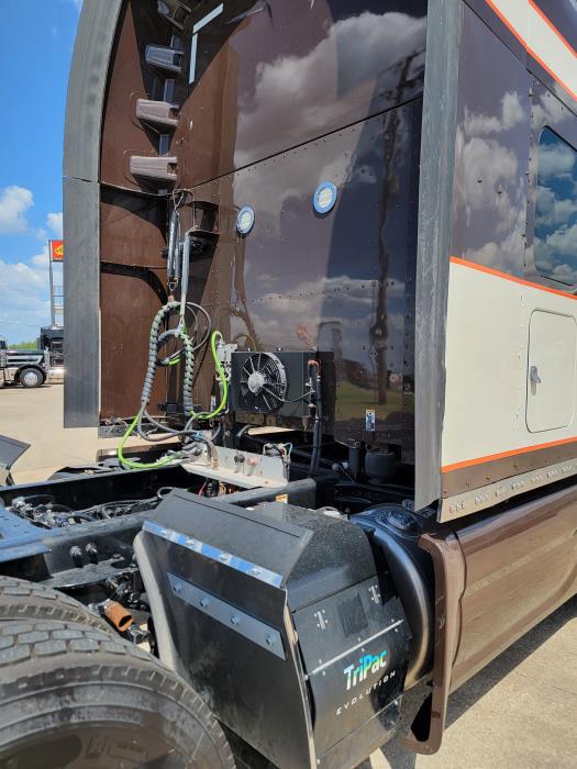 2020 Peterbilt 579-10