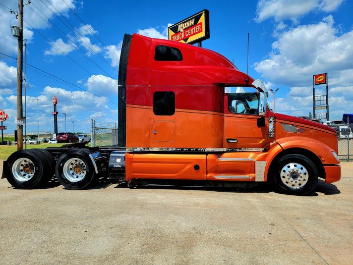 2021 Peterbilt 579-4