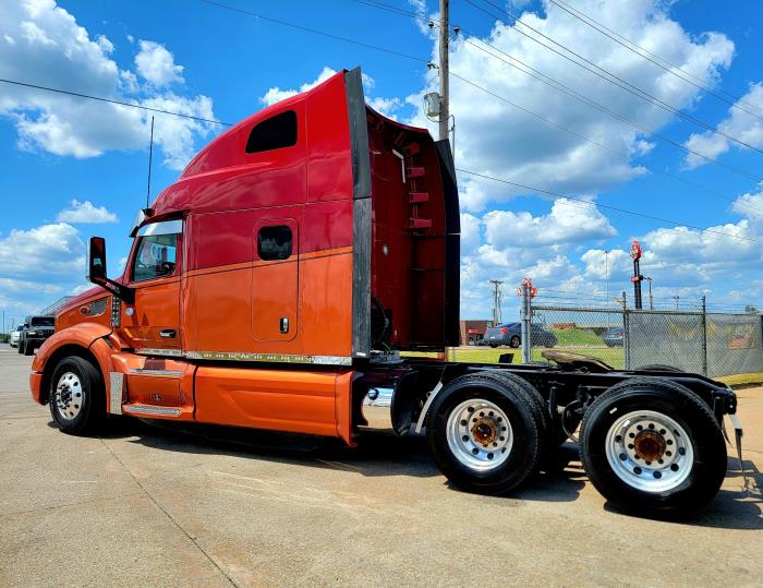 2021 Peterbilt 579-10