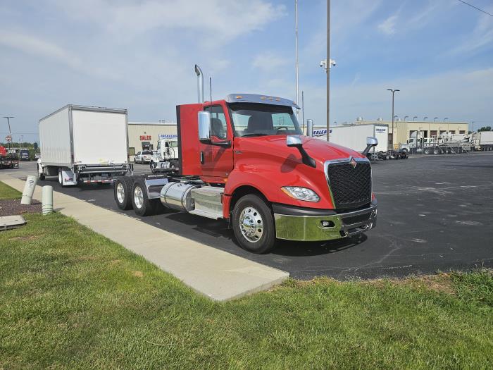 2026 International LT625 LT photo 4