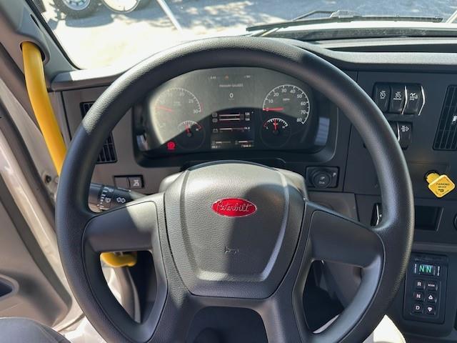 2026 Peterbilt 548-13
