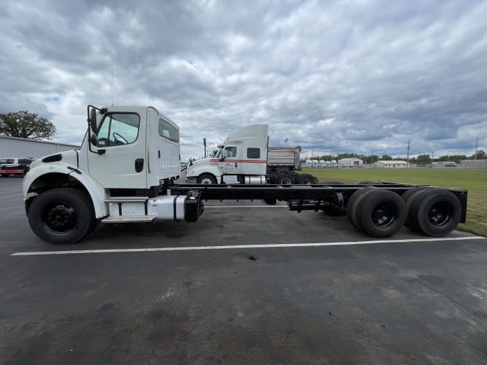 2022 Freightliner Business Class M2 112-5