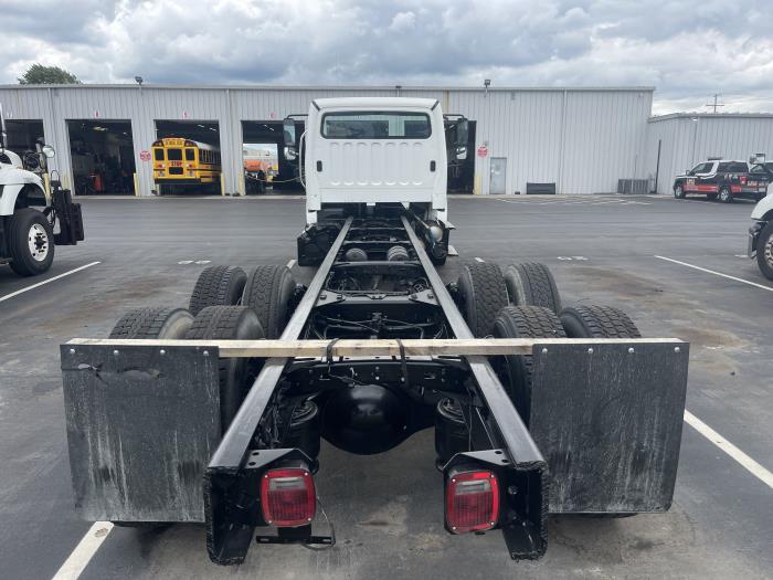 2022 Freightliner Business Class M2 112-6