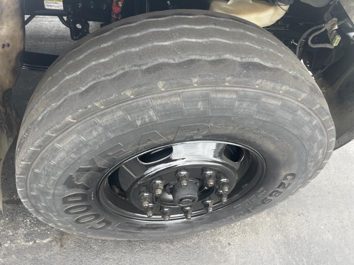 2022 Freightliner Business Class M2 112-13