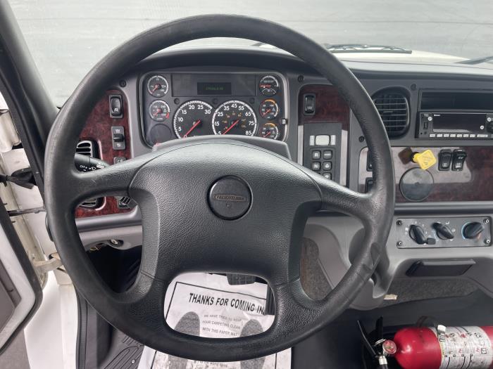 2022 Freightliner Business Class M2 112-23