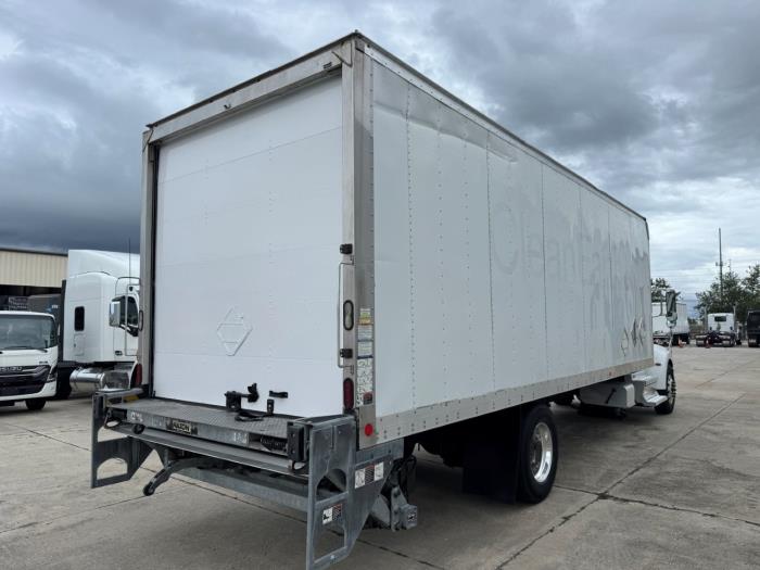 2020 Peterbilt 337-5