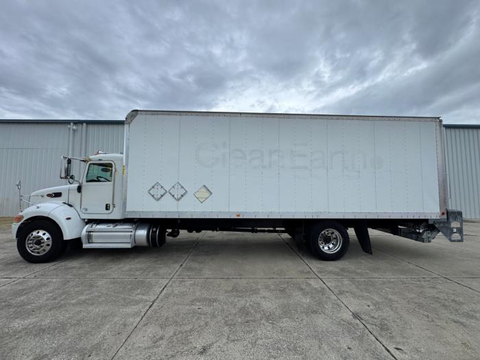 2020 Peterbilt 337-8